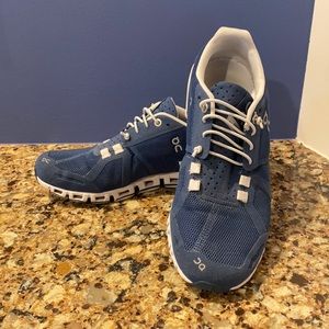 Navy blue On Running shoe